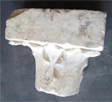 capitello marmoreo