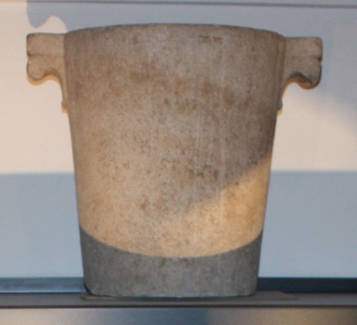 mortaio in pietra lavica