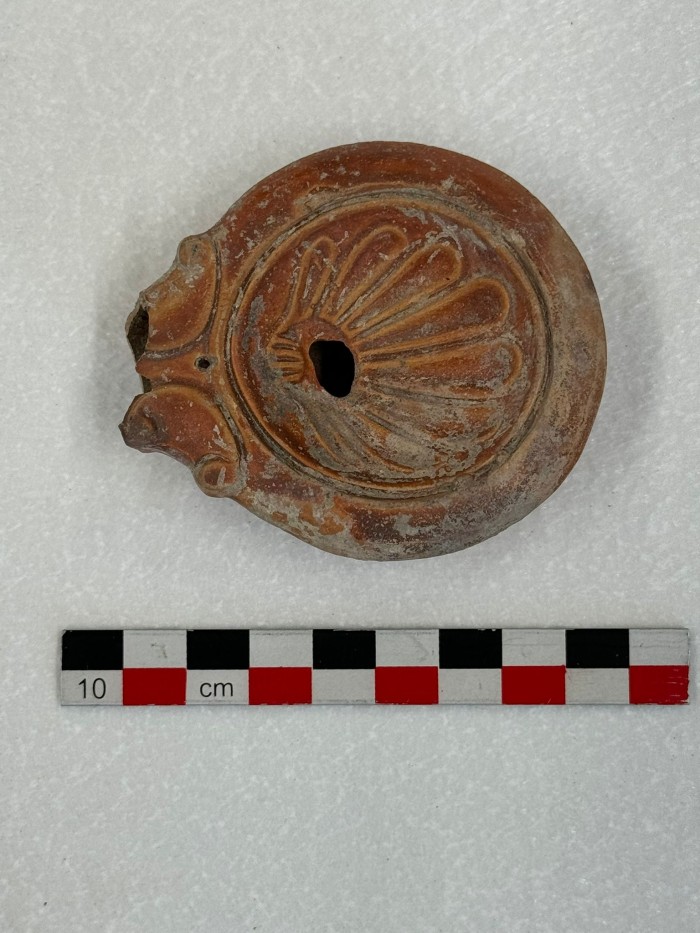 lucerna monolicne