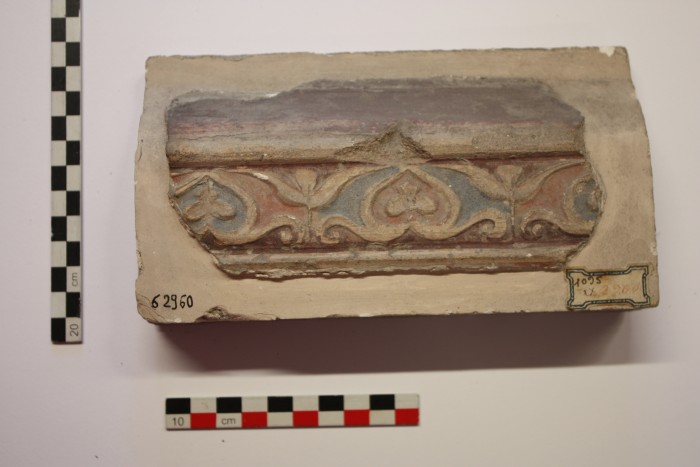 frammento di stucco