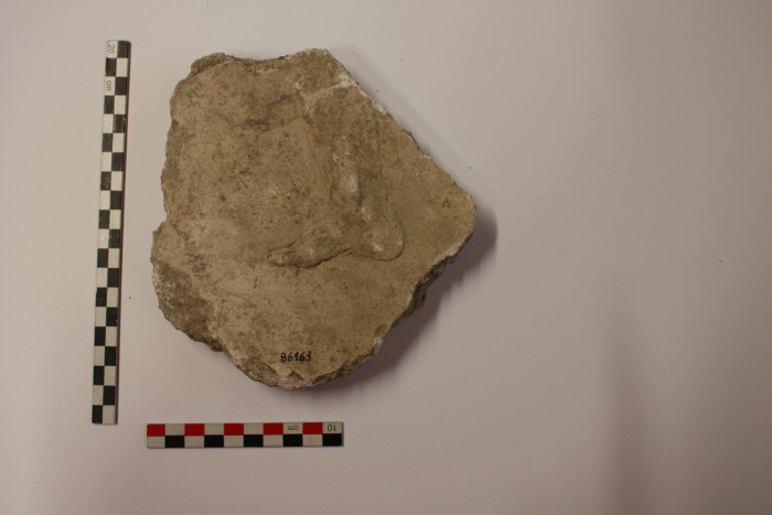 frammento di stucco