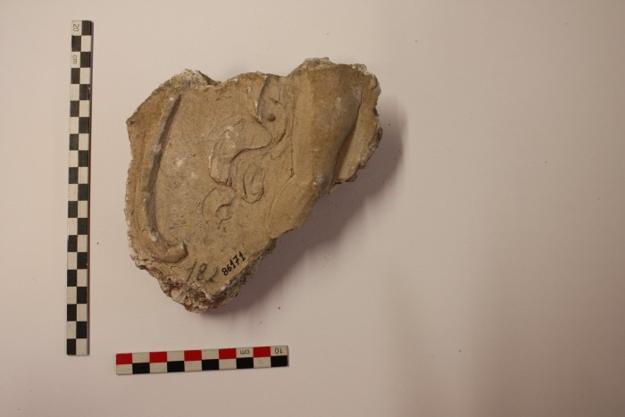 frammento di stucco