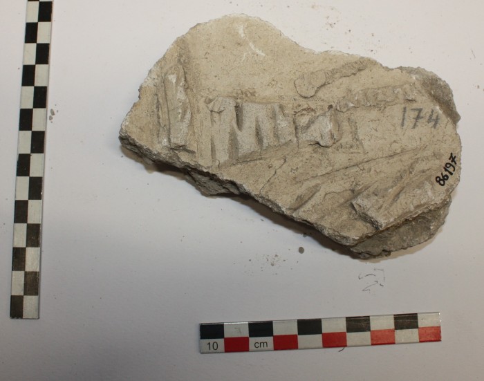 frammento di stucco