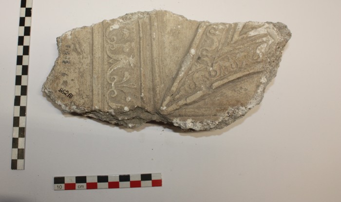 frammento di stucco