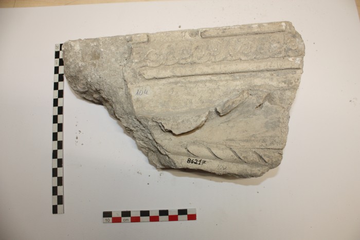 frammento di stucco