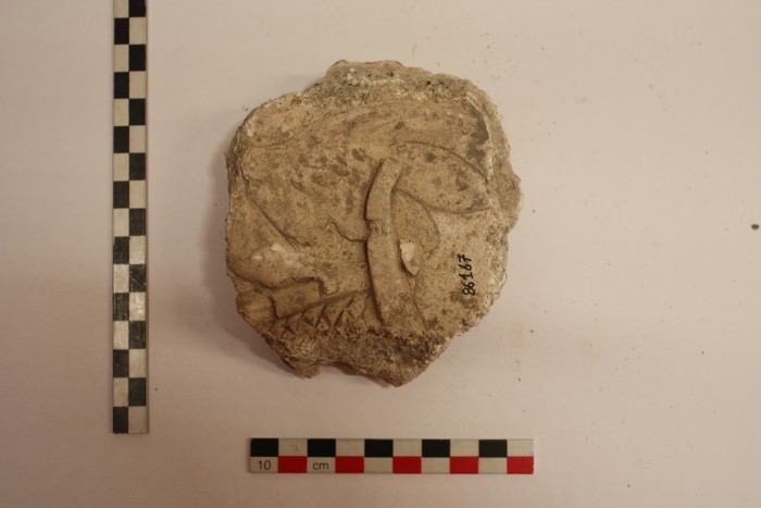 frammento di stucco
