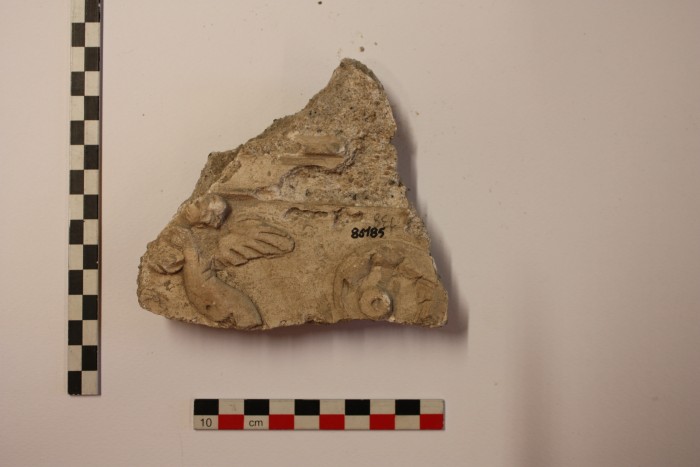 frammento di stucco