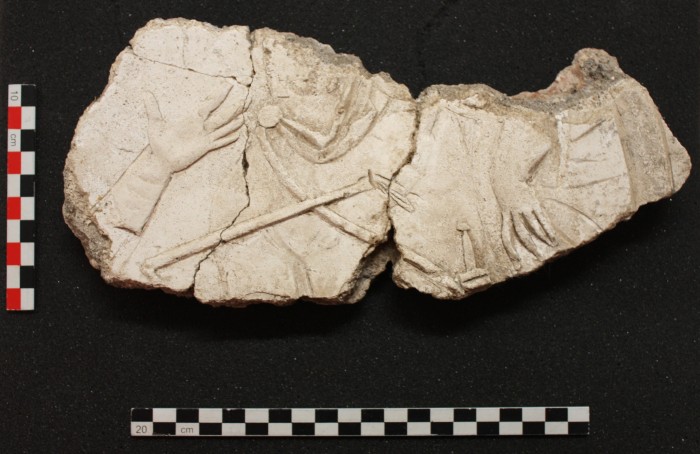 frammento di stucco