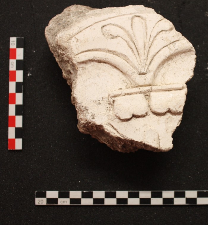 frammento di stucco