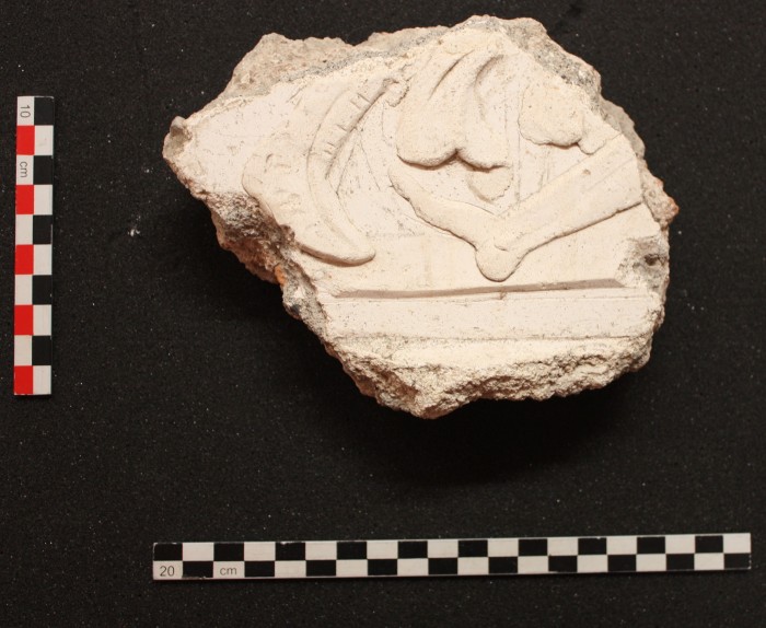 frammento di stucco