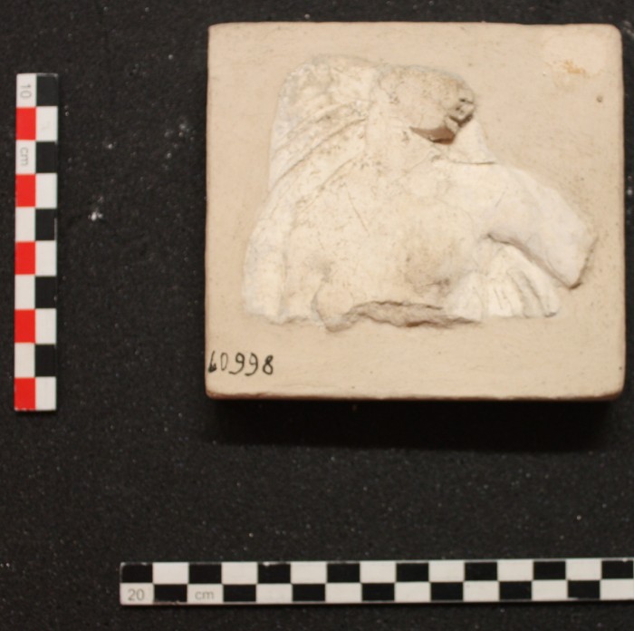 frammento di stucco