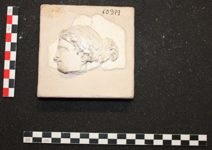 frammento di stucco