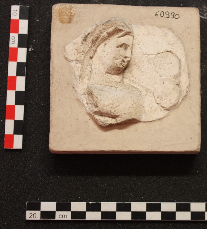 frammento di stucco