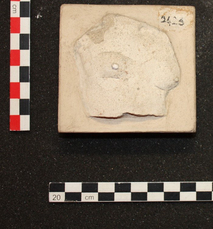 frammento di stucco