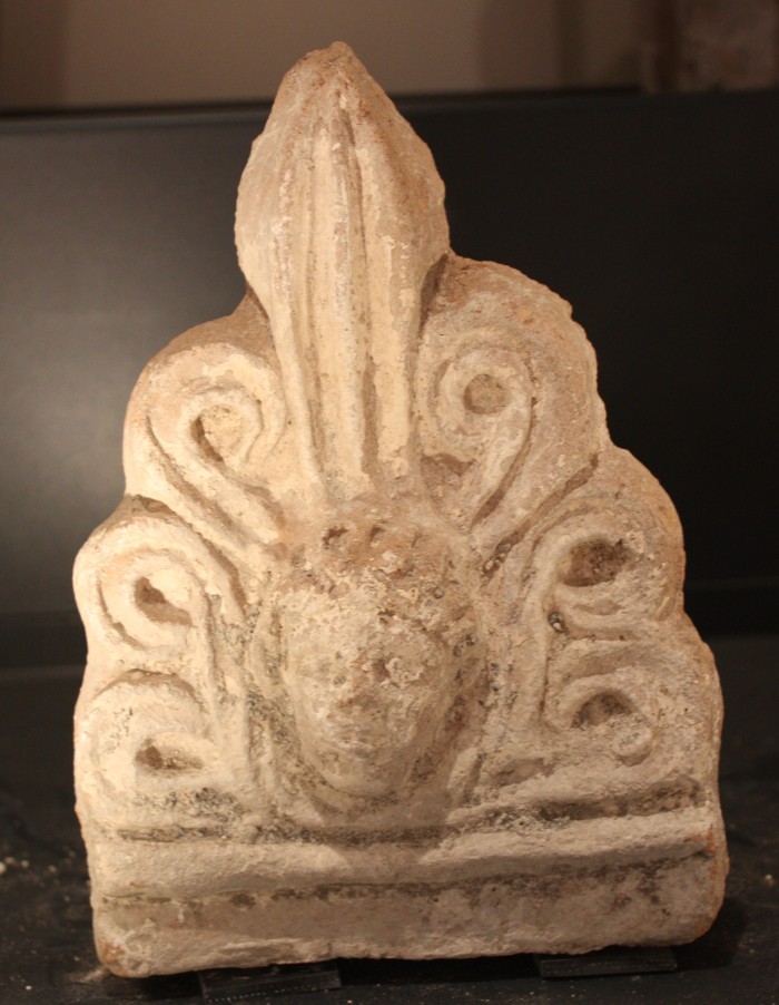 antefissa a palmetta e testa di Gorgone