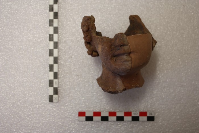 frammento di terracotta figurata