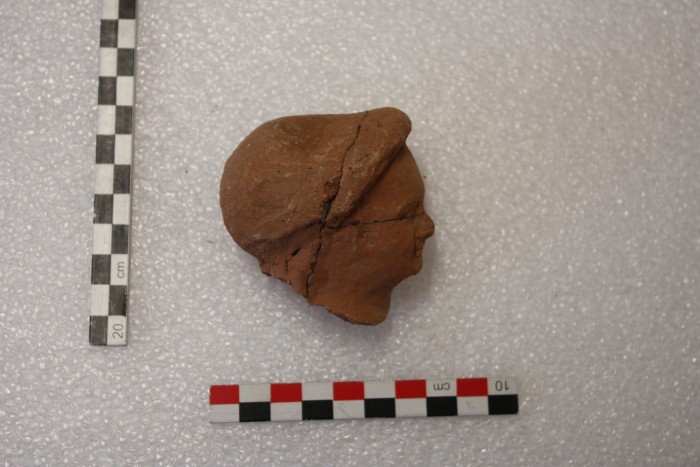 frammento di terracotta figurata