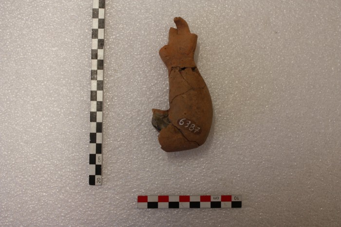 frammento di terracotta figurata