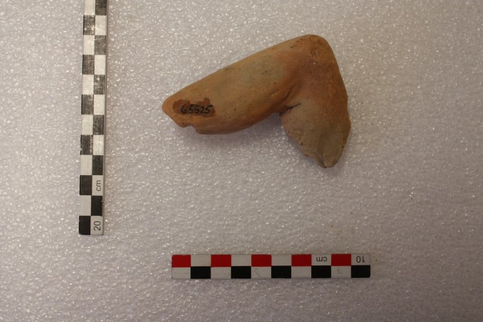 frammento di terracotta figurata
