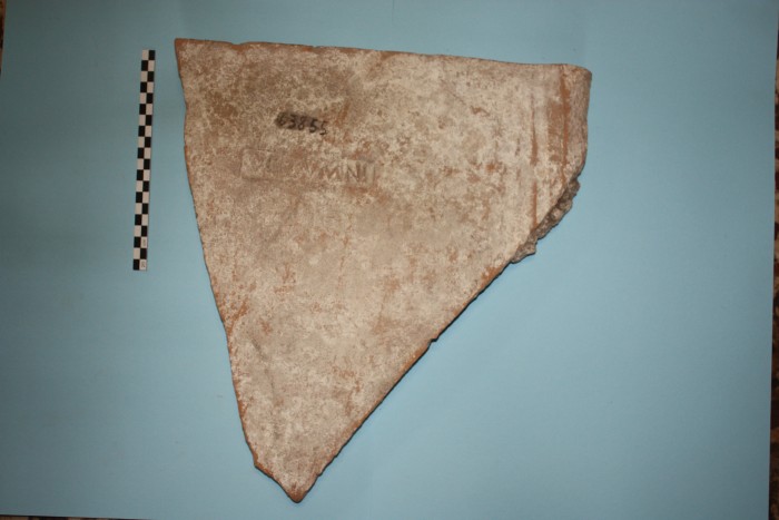 frammento di tegola ad incasso